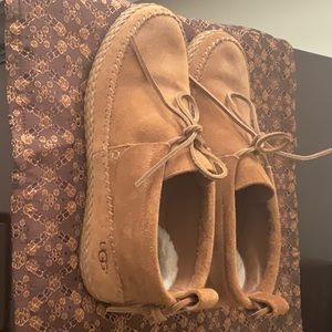 Womens Ugg moccasins just like new no tags never worn very clean